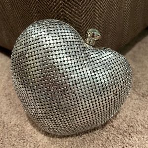 Unique Heart Rhinestone Clutch🤍✨